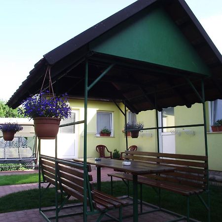 Apartman Kaszás Garden Mosonmagyaróvár Exterior foto