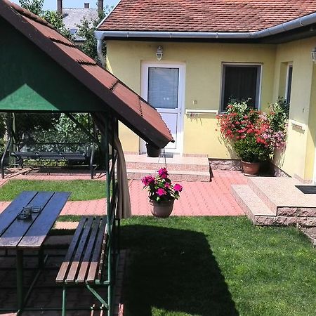 Apartman Kaszás Garden Mosonmagyaróvár Exterior foto
