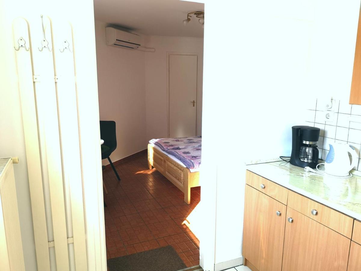 Apartman Kaszás Garden Mosonmagyaróvár Exterior foto