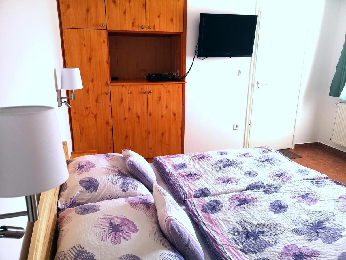 Apartman Kaszás Garden Mosonmagyaróvár Exterior foto