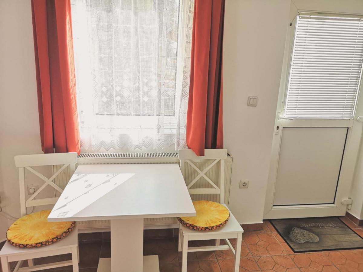 Apartman Kaszás Garden Mosonmagyaróvár Exterior foto
