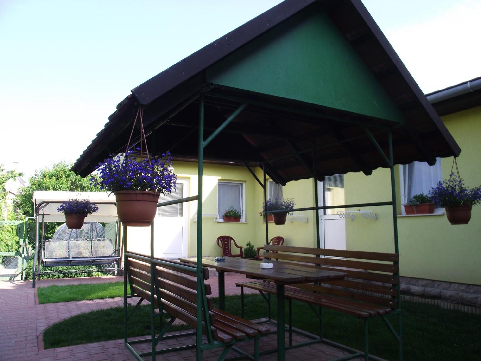 Apartman Kaszás Garden Mosonmagyaróvár Exterior foto