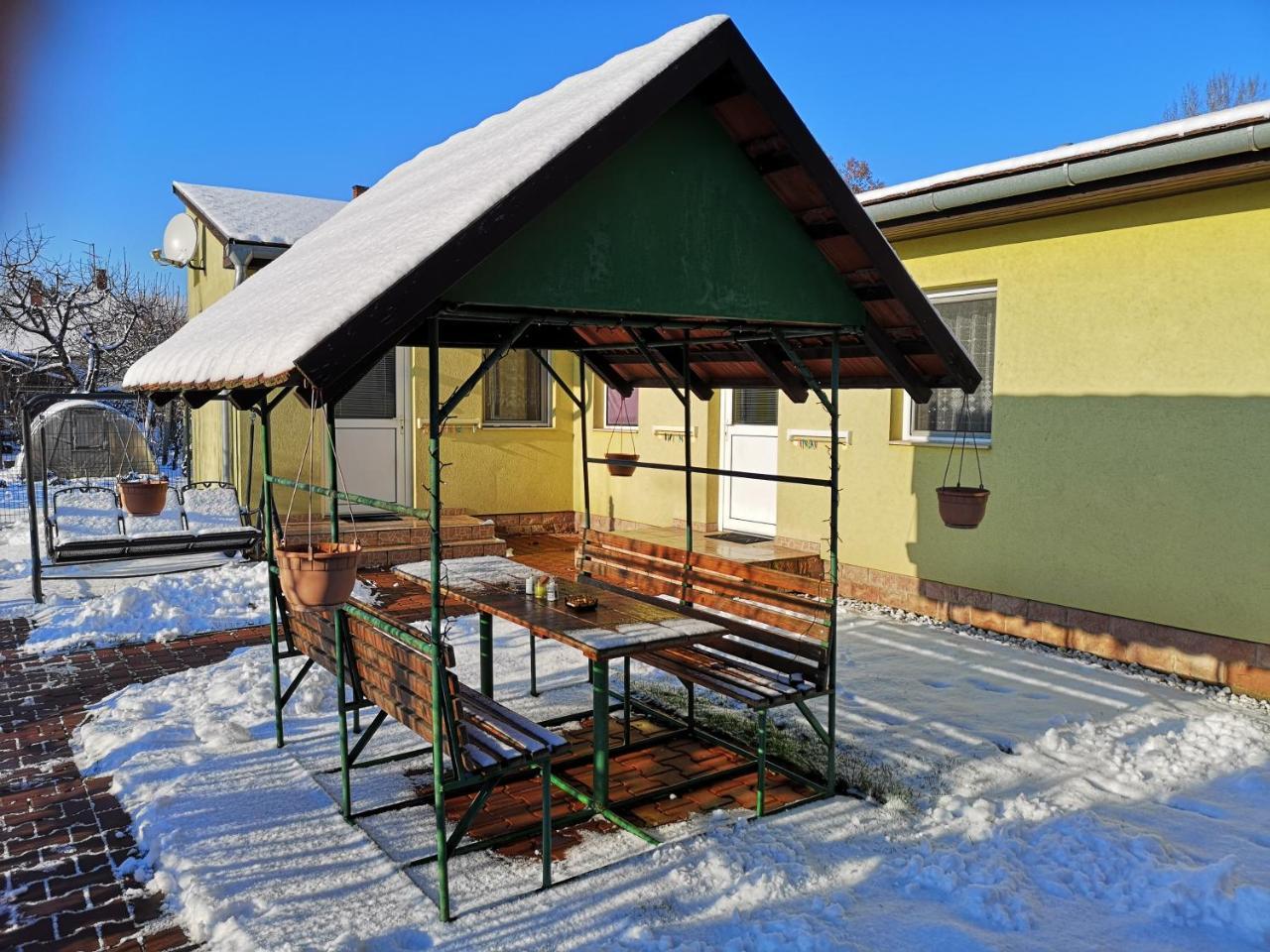 Apartman Kaszás Garden Mosonmagyaróvár Exterior foto