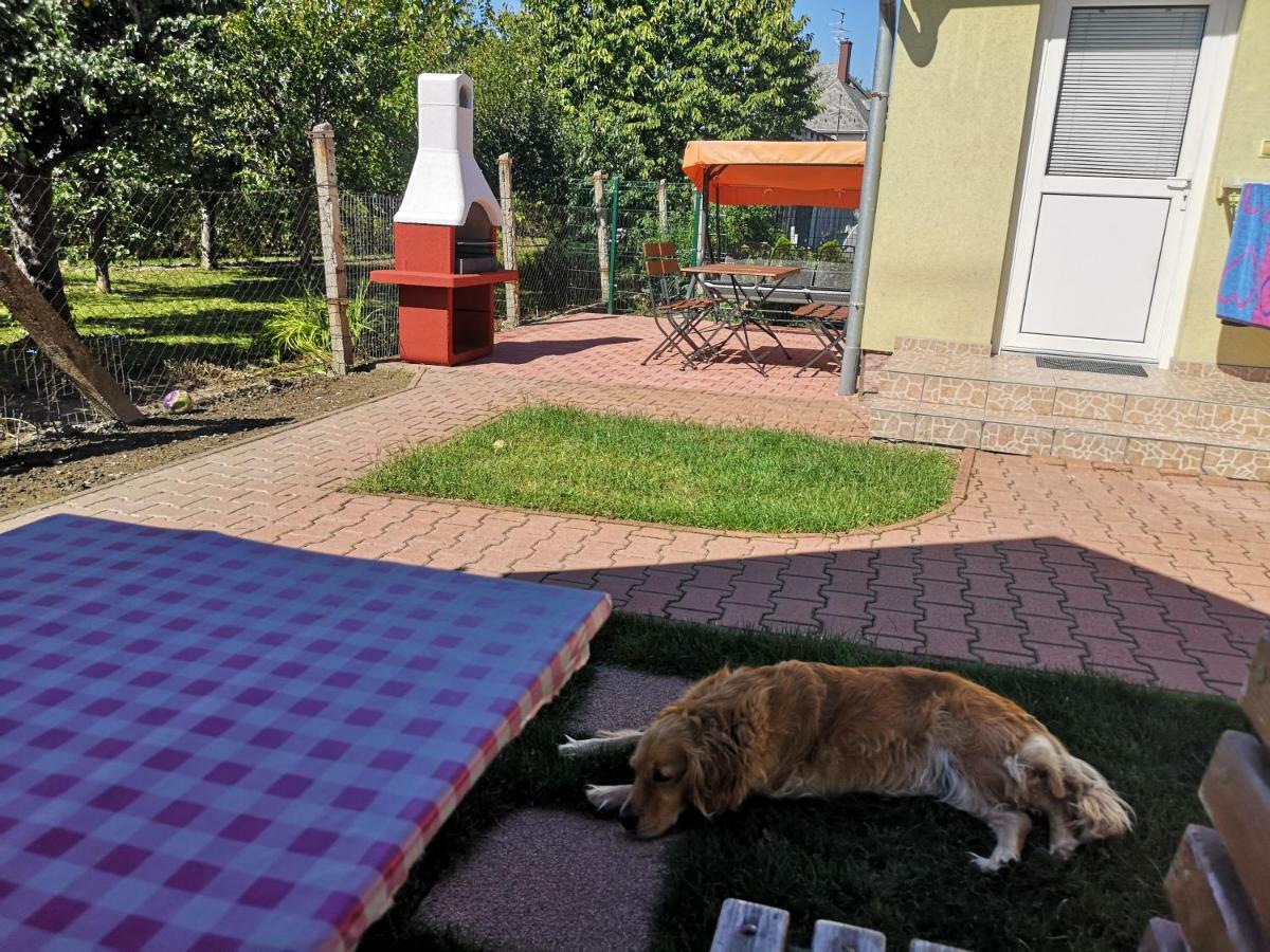 Apartman Kaszás Garden Mosonmagyaróvár Exterior foto
