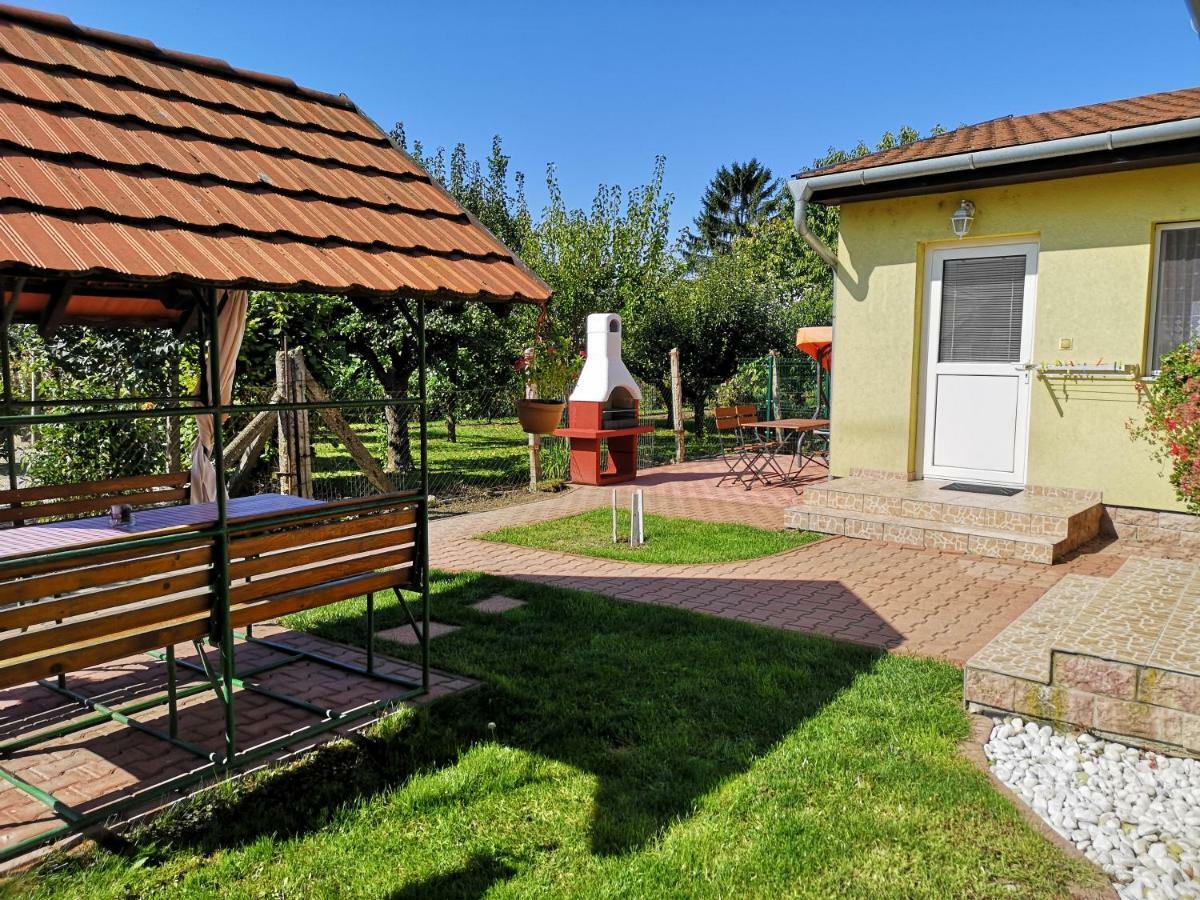 Apartman Kaszás Garden Mosonmagyaróvár Exterior foto