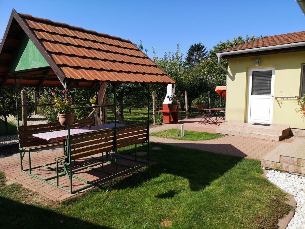 Apartman Kaszás Garden Mosonmagyaróvár Exterior foto