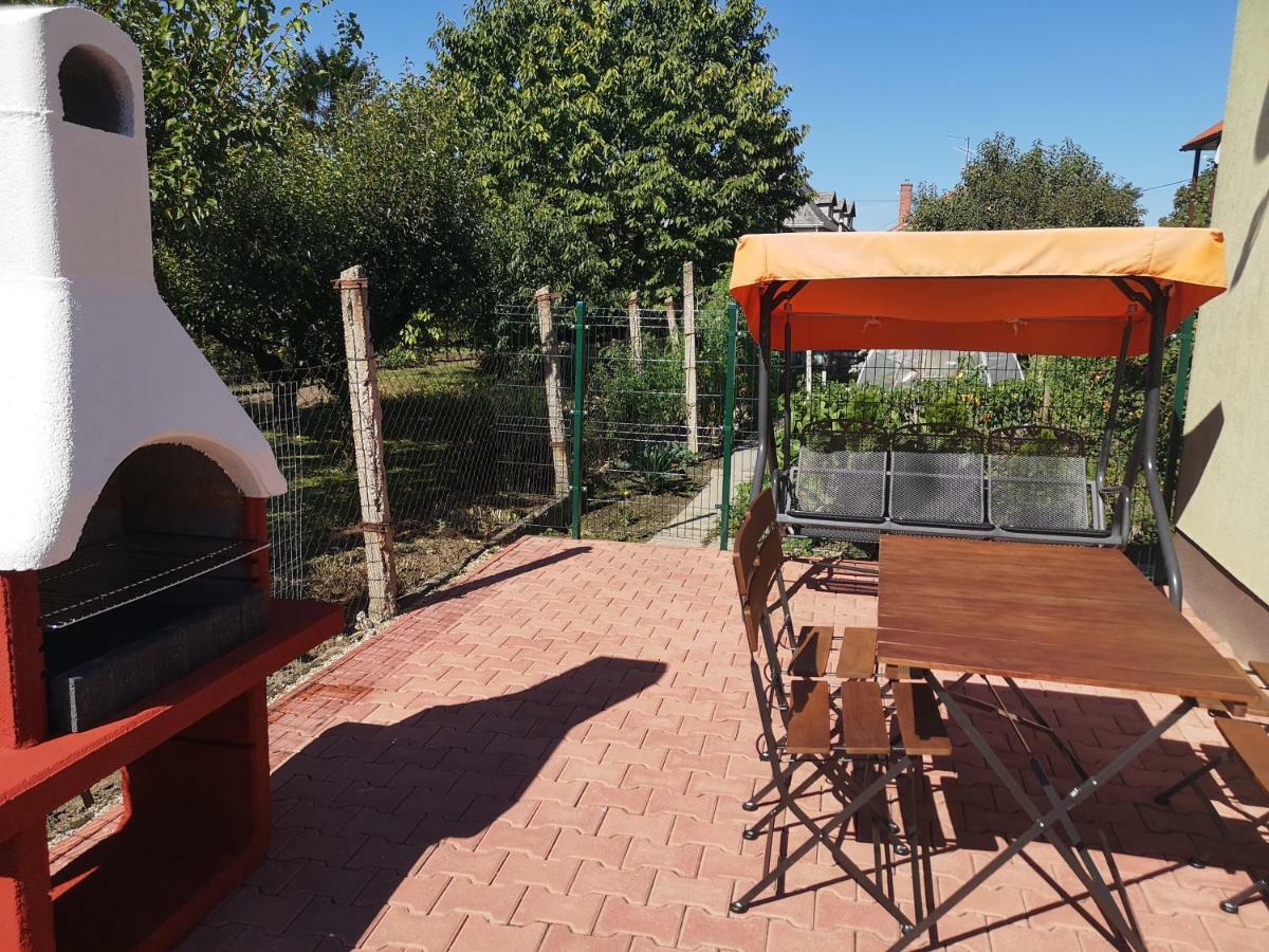 Apartman Kaszás Garden Mosonmagyaróvár Exterior foto